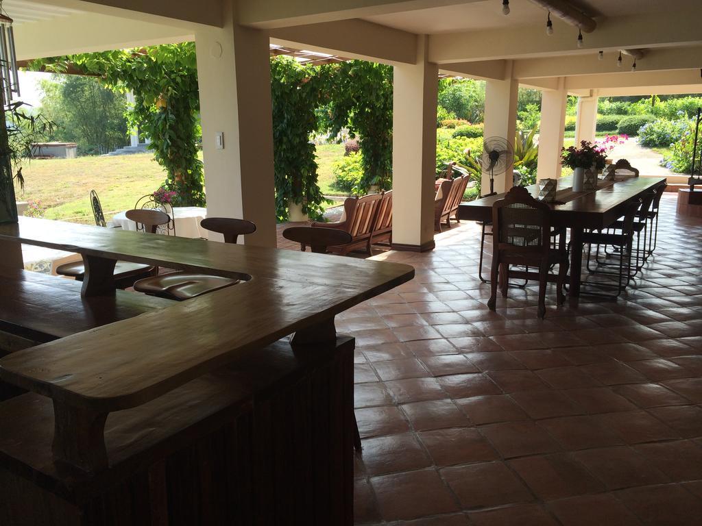 Ataalaya Farmhouse Batangas Luaran gambar